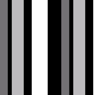 Styling Your Maxi Dress for the Monochrome Trend