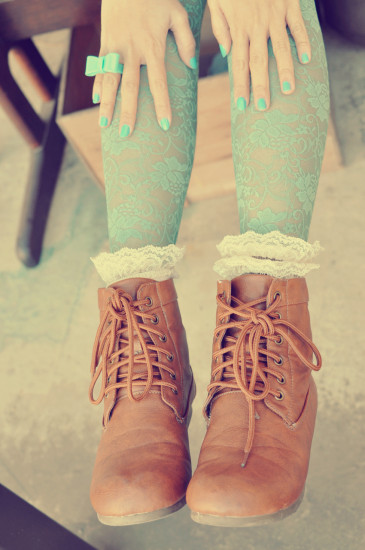 Colored lace tights with lace up boots