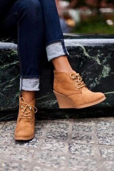 Lace up wedges with dark scrolled up jeans