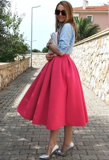 Streetstyle inspiration- sequin heels and pink midi skirt