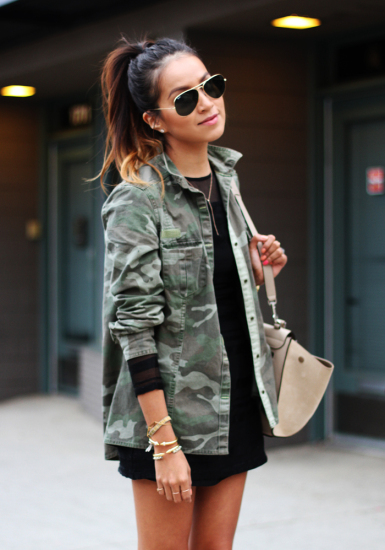 Military jacket for the street style outfit