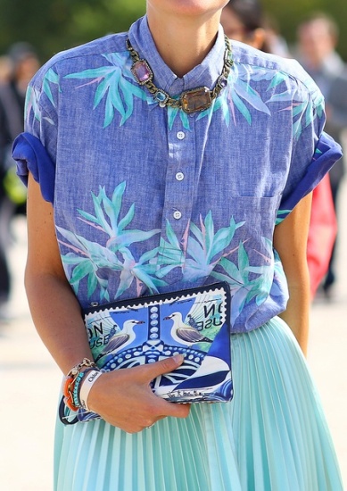Mixing printed cotton shirt with pleated silk skirt and matching accessories!