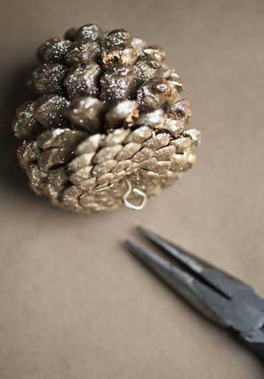 44 Affordable Holiday Decorating Tips