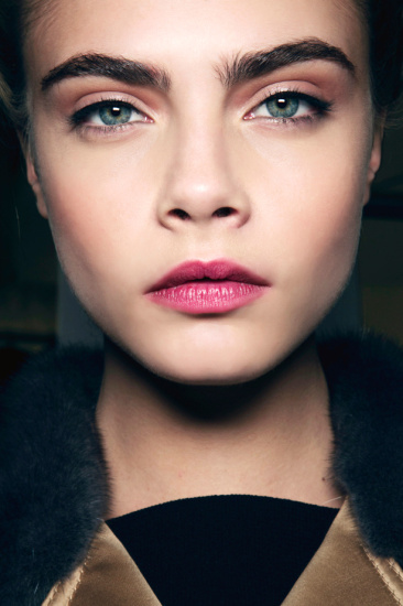 How To Shape Your Eyebrows According To Your Face Shape