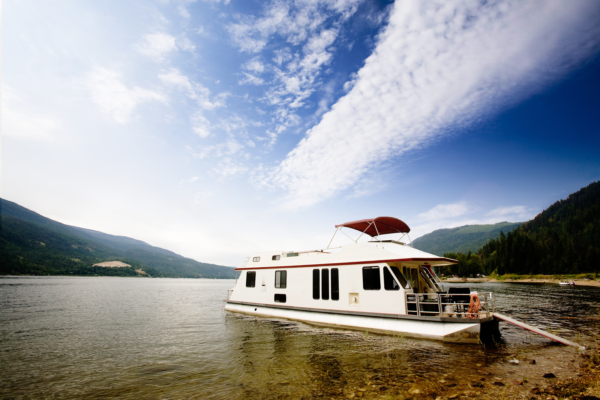 6 Tips for Planning Your Relaxing Houseboat Vacation ...