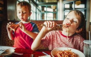 eating out with kids